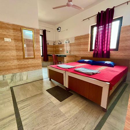 Laxmi Lodge Rishīkesh Екстериор снимка