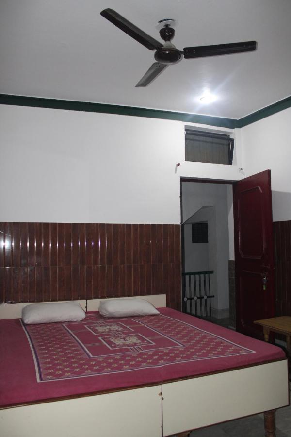 Laxmi Lodge Rishīkesh Екстериор снимка