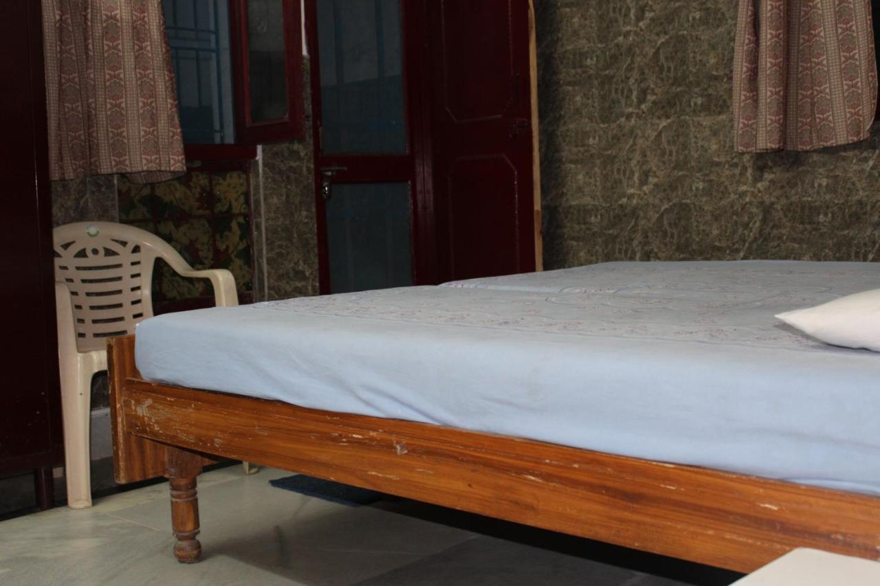 Laxmi Lodge Rishīkesh Екстериор снимка