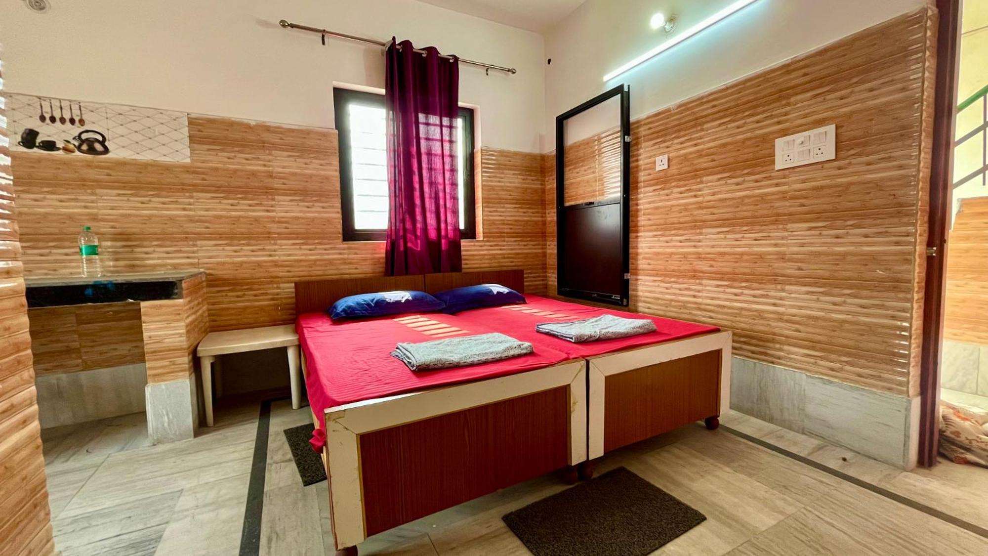 Laxmi Lodge Rishīkesh Екстериор снимка