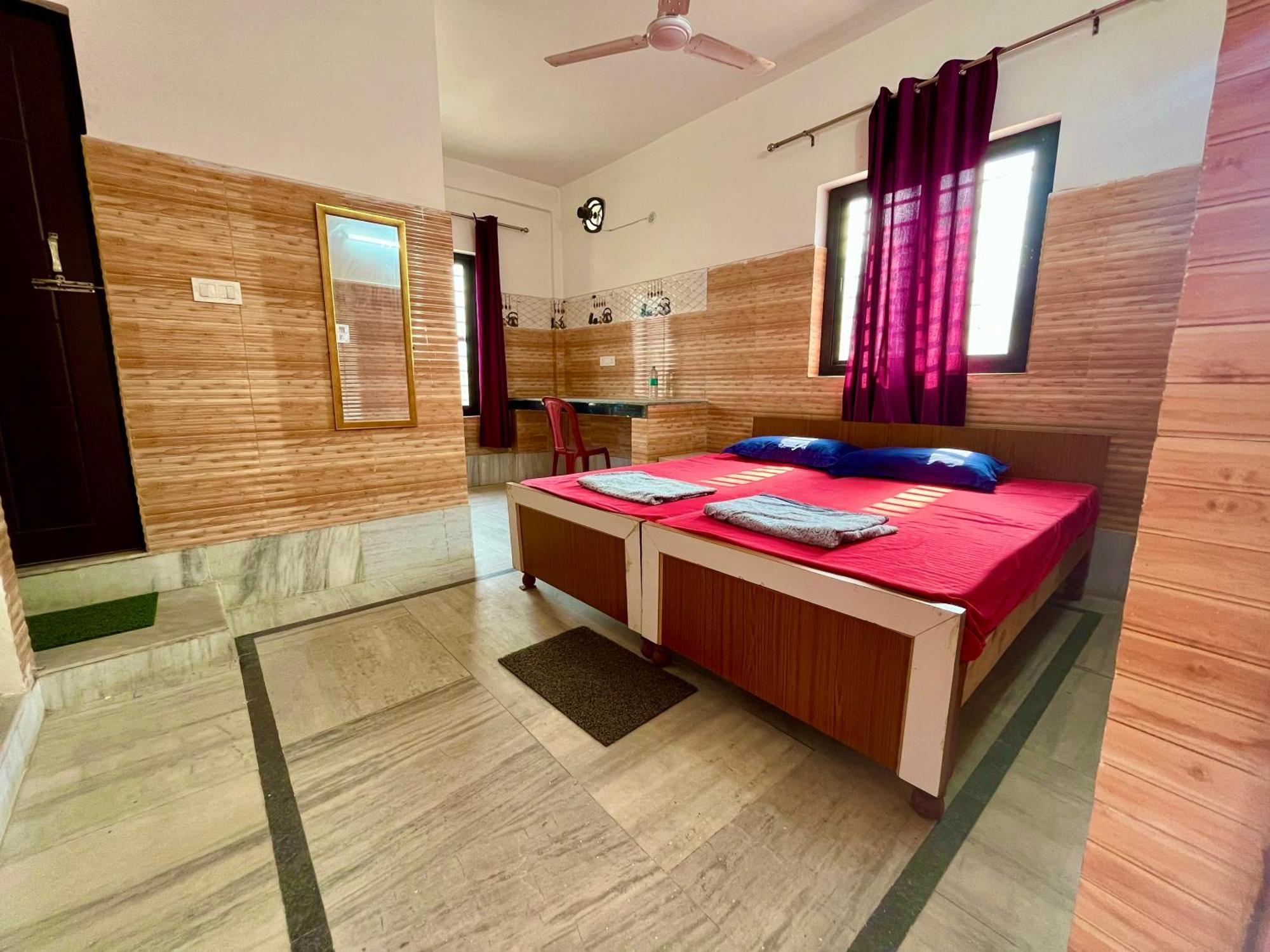 Laxmi Lodge Rishīkesh Екстериор снимка